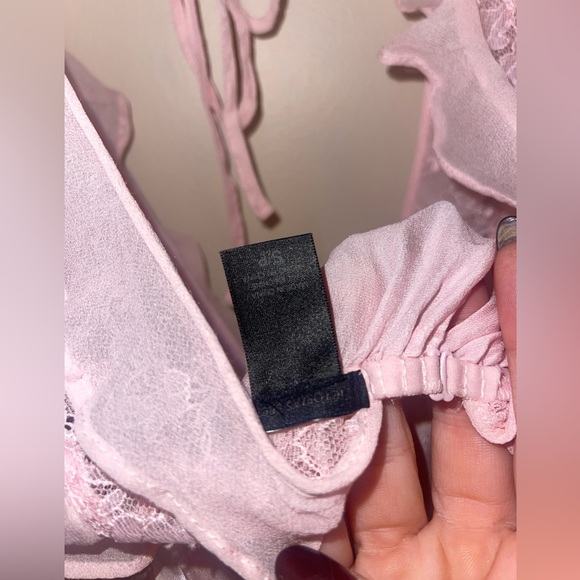 VICTORIA’S SECRET Lace Top - Picture 3 of 3